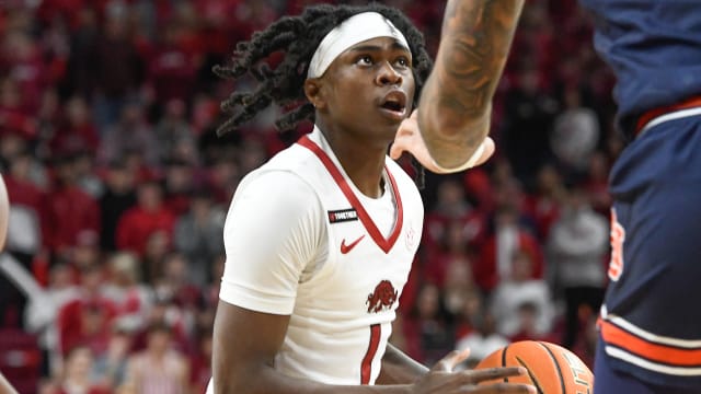 Razorbacks Keyon Menifield against Auburn